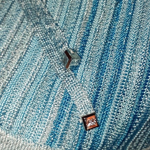 Top - Picture 3 of 4